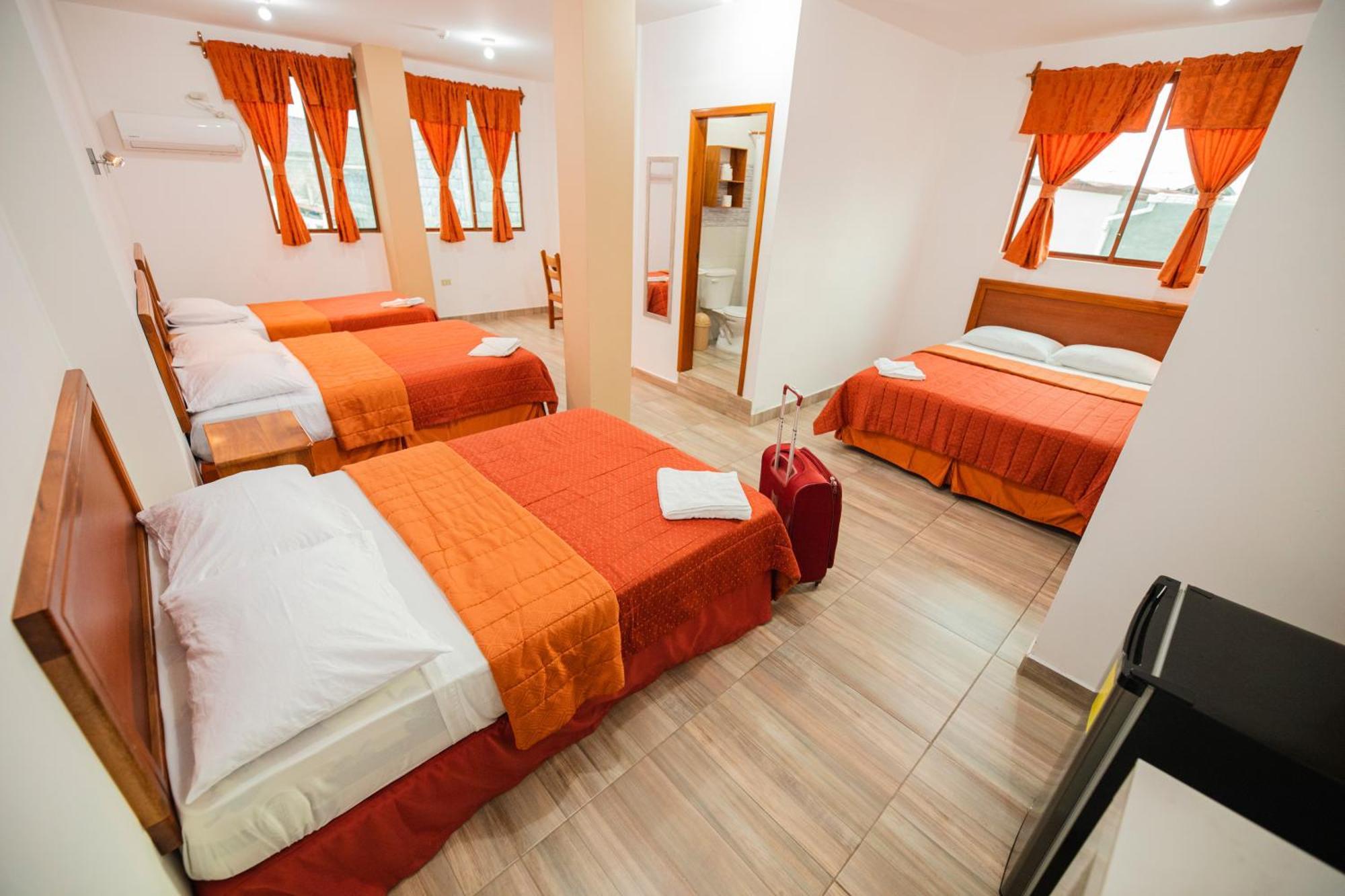 Suites En El Centro プエルトアヨラ エクステリア 写真