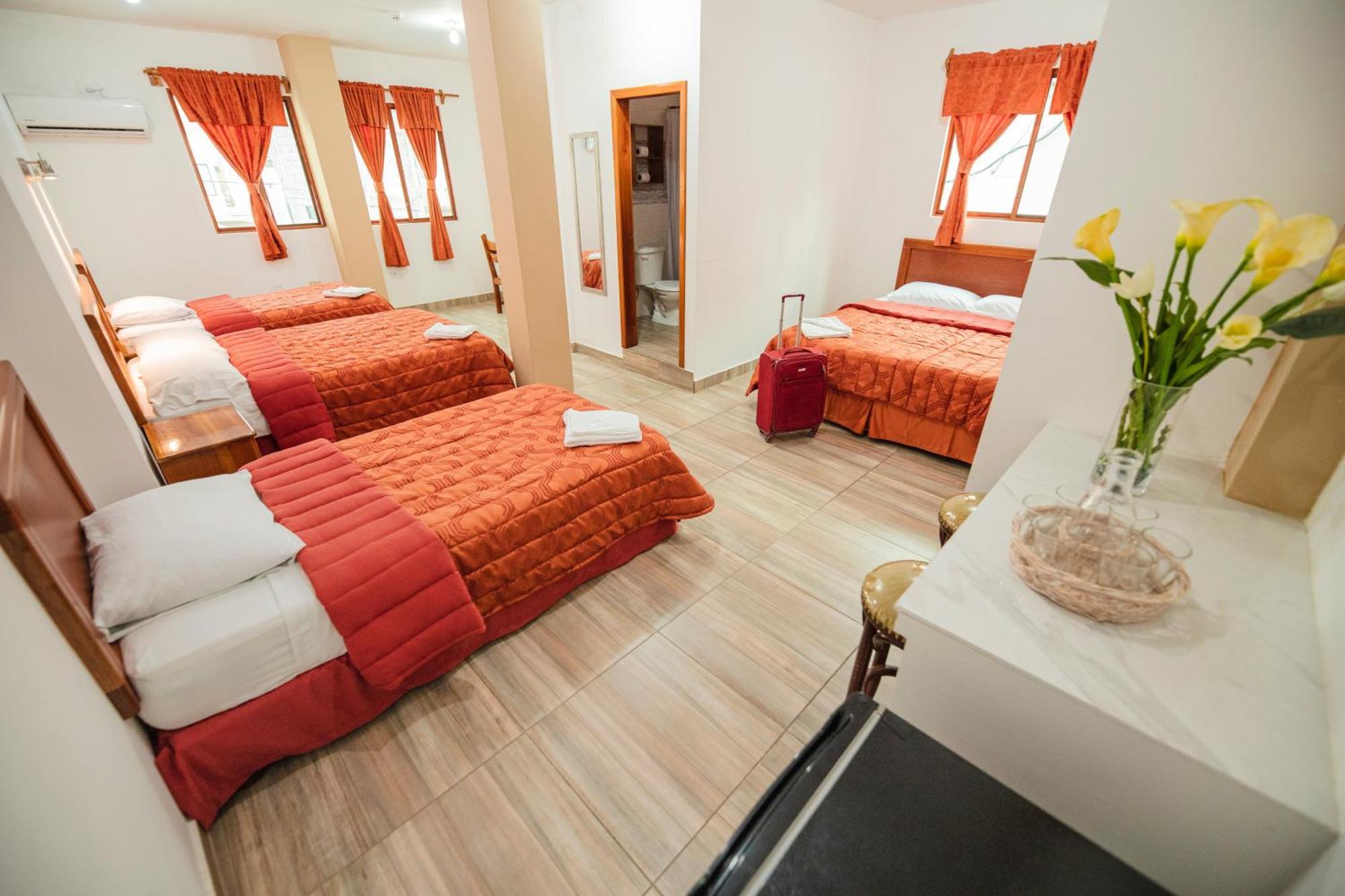 Suites En El Centro プエルトアヨラ エクステリア 写真