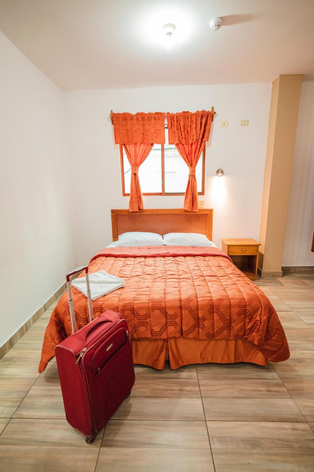 Suites En El Centro プエルトアヨラ エクステリア 写真