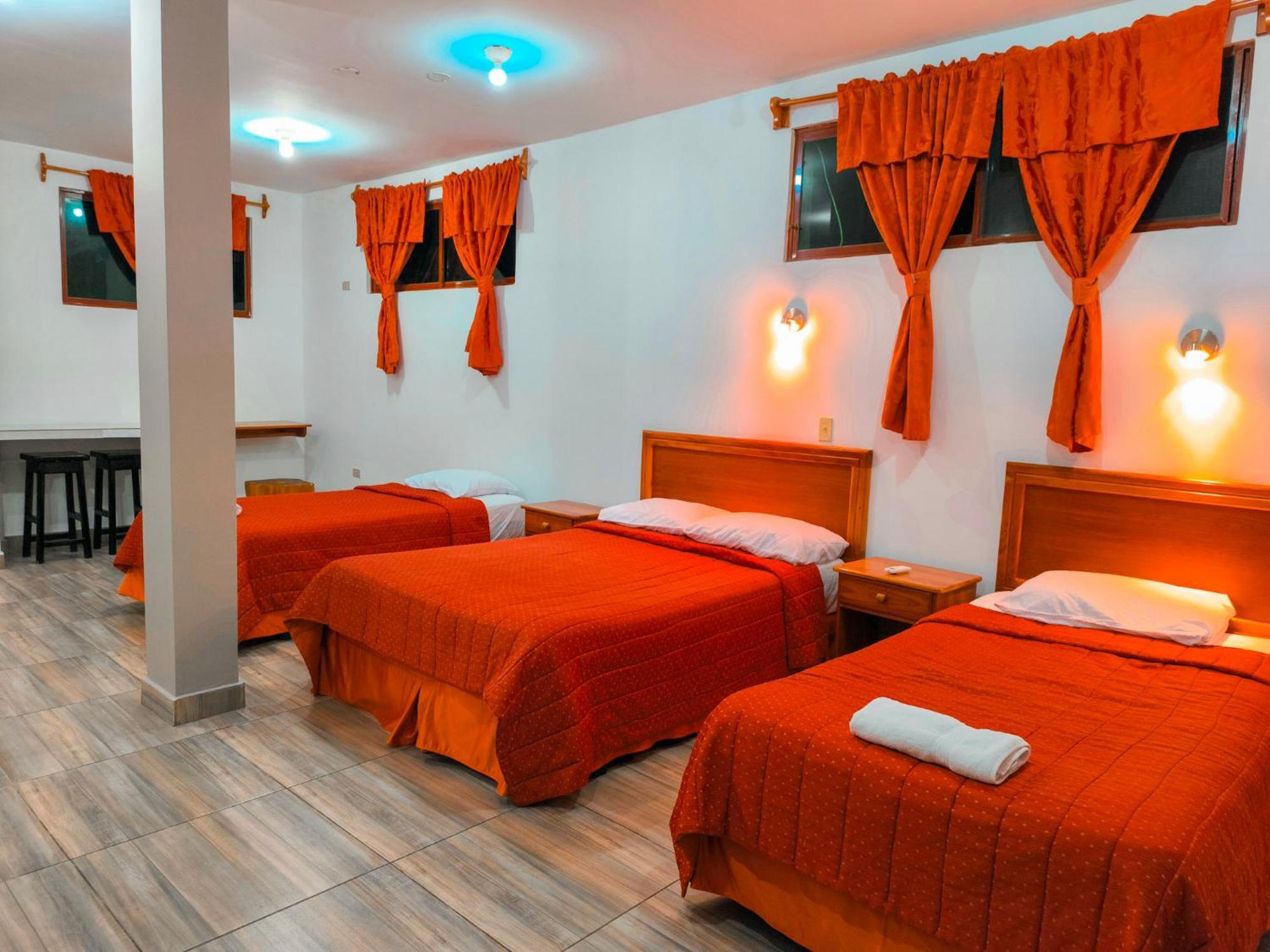 Suites En El Centro プエルトアヨラ エクステリア 写真