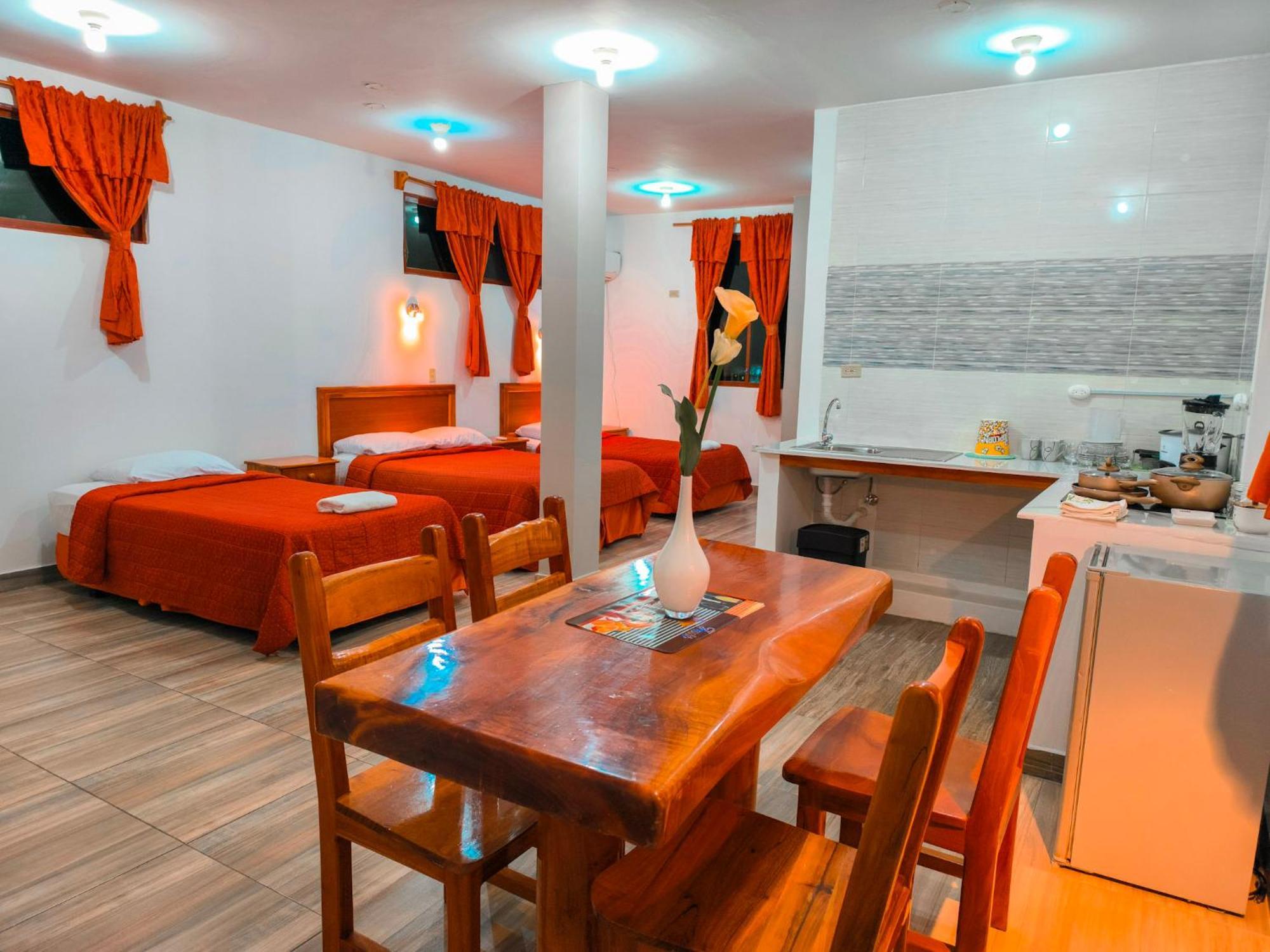 Suites En El Centro プエルトアヨラ エクステリア 写真